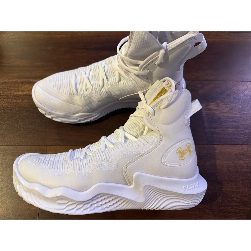 New Under Armour Womens Flow Highlight Ace Volleyball Shoes Size 9.5 White